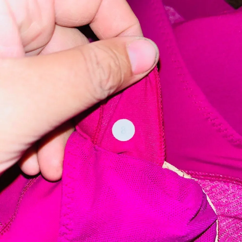 Lululemon Tank Top w/ Built in Sports Bra Mauve Pink Women 8 Active Athleisure